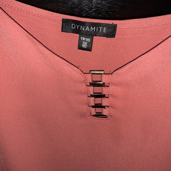 Classy coral tank - Picture 4 of 4